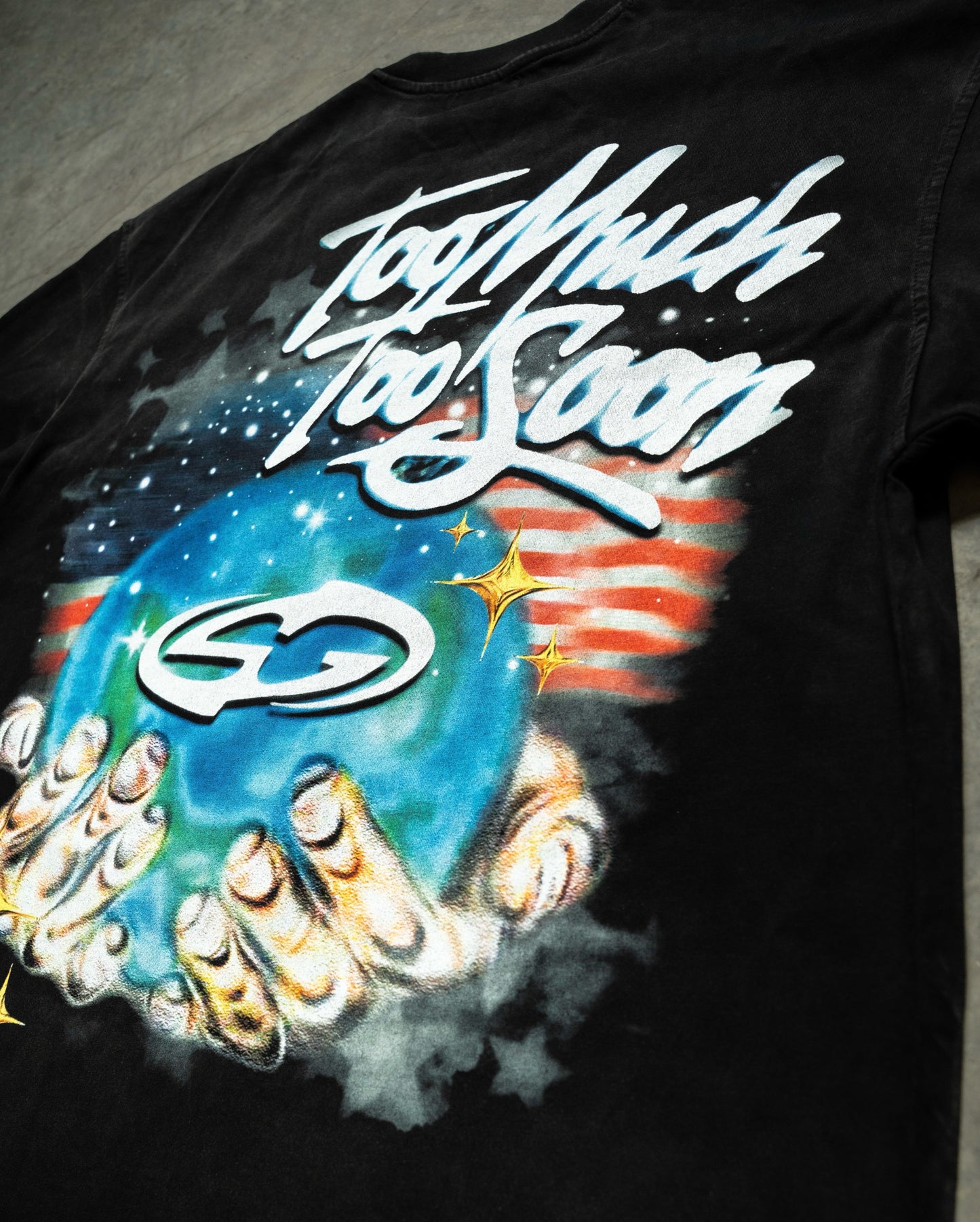 FLYING HIGH TEE